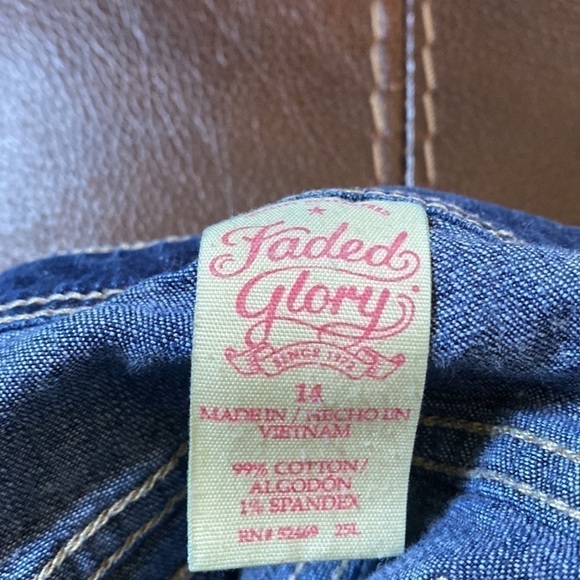 KIDS Jean Shorts - Picture 5 of 8